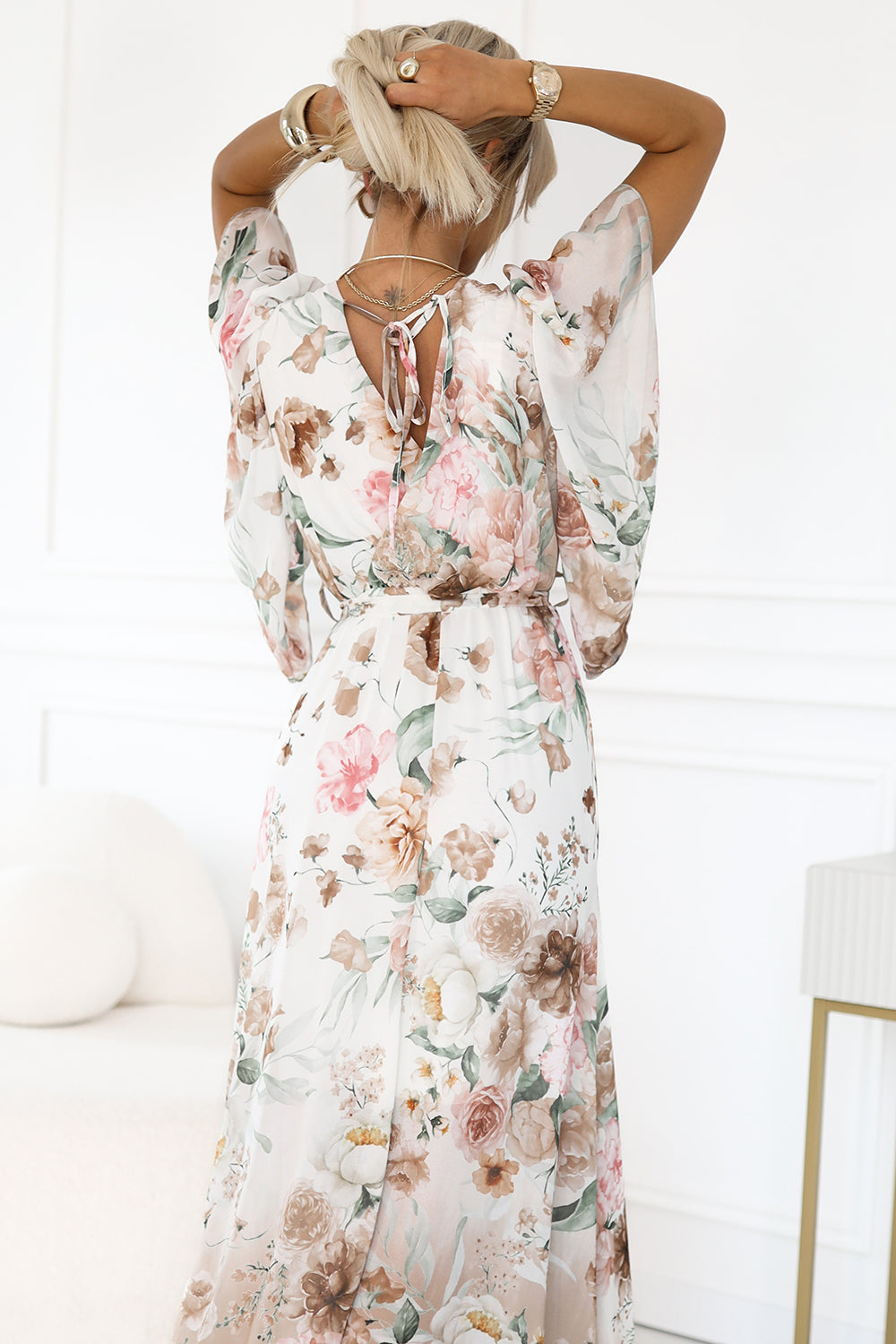 Numoco Basic 603-2 Airy wrap maxi dress with floral pattern - beige roses