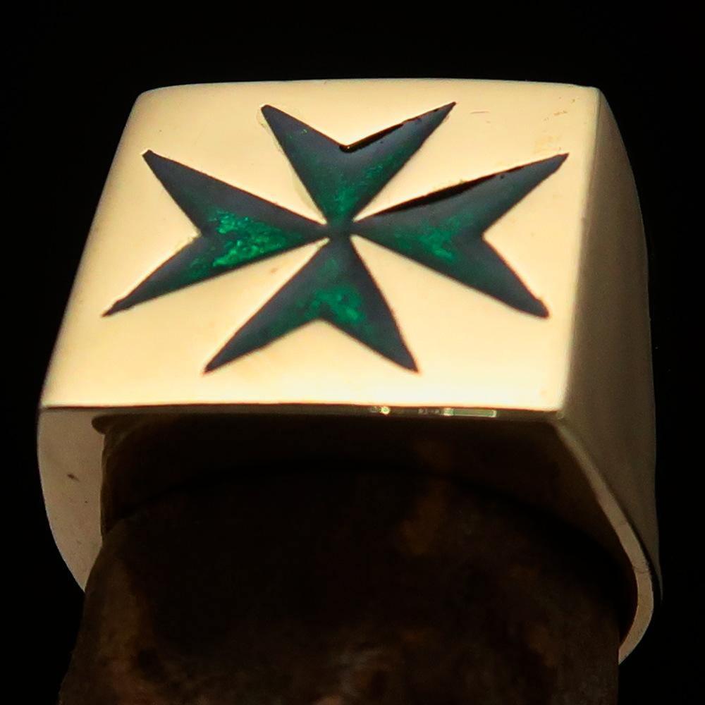 Nicely crafted Men's Knight Ring Maltese Green Cross - Solid Brass