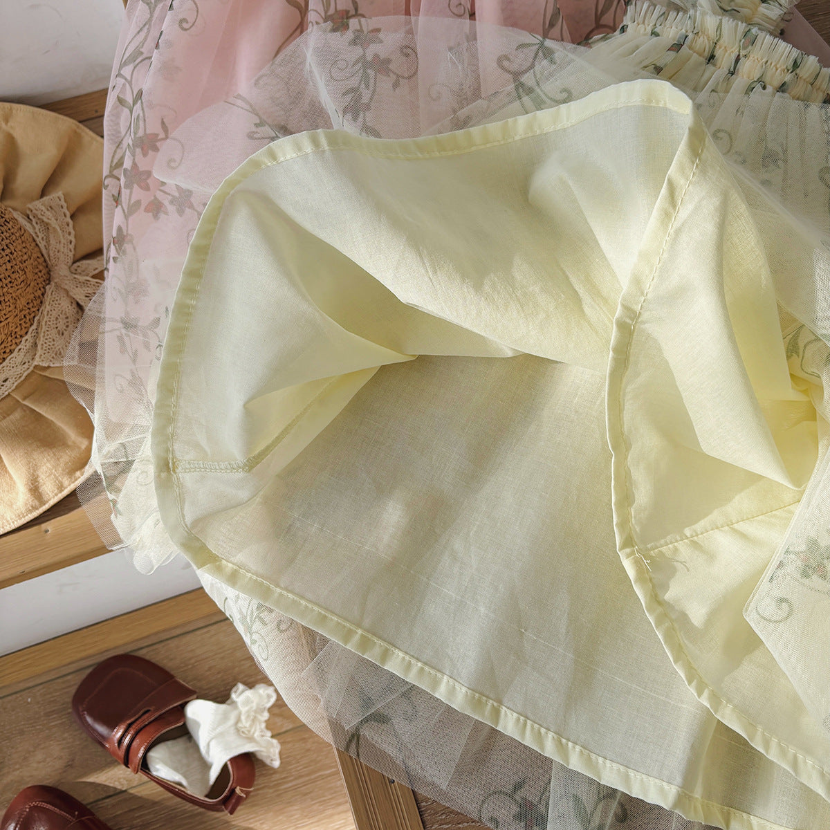 Summer Arrival Floral Pattern Fly Sleeves Tulle Dress for Stylish Girls