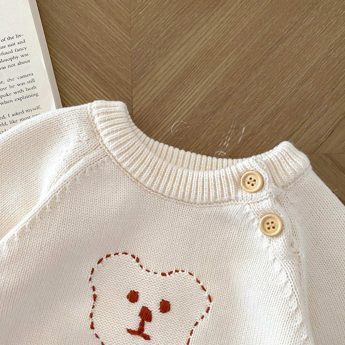 Arrival Autumn Baby Unisex Long Sleeves Teddy Bear Pattern Knitted Top Sweater