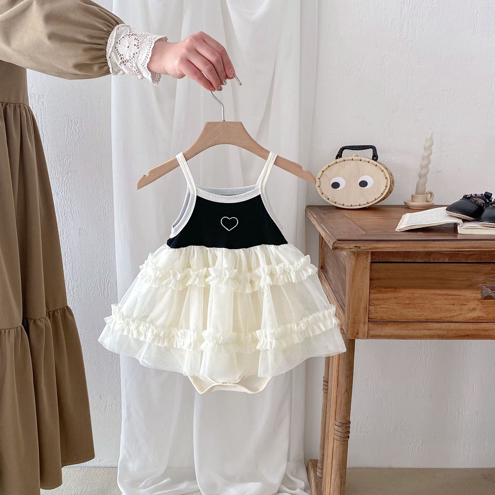 Summer Baby Girls Design Color Patchwork Heart Pattern Sleeveless Mesh Princess Strap Onesie Dress